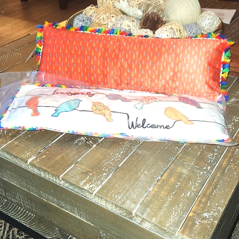 Vibrant Welcome 2 sided bird Pillows WITH TASELS. 19x7.5 in. BY GIFTCRAFT. NWT.